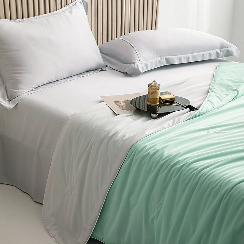 Ice Cream Cooling Comforter Aqua Green Twin Size 2000 g