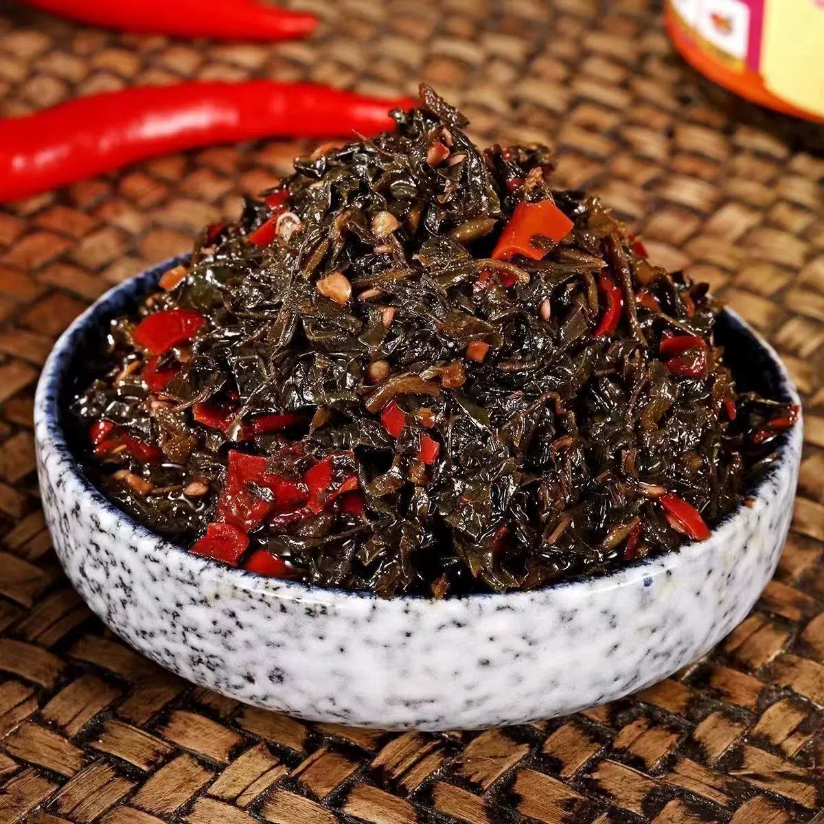 Spicy shiso sauce noodles appetizer 200g*1 can 200 กรัม