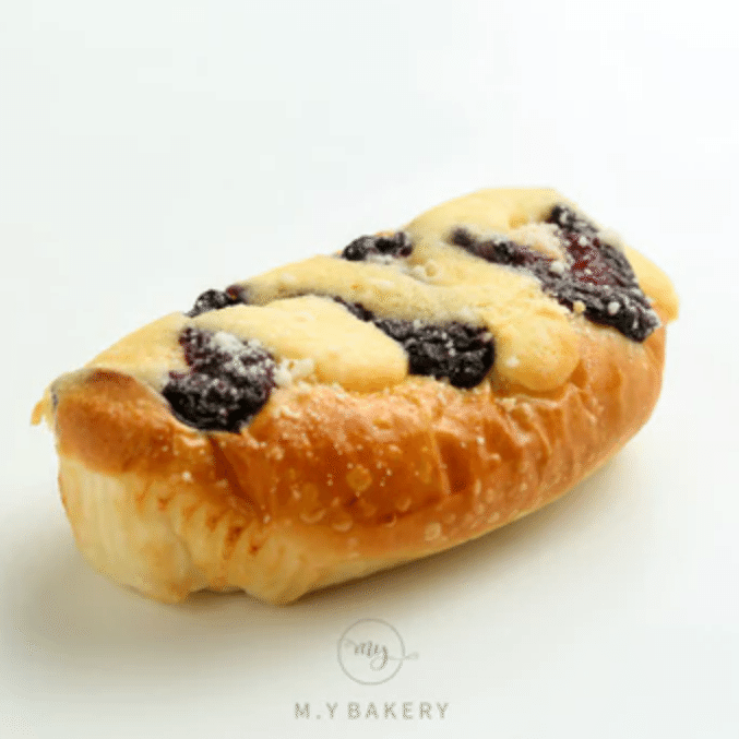 Blueberry Cream Cheese Bun 2 pcs 1 個