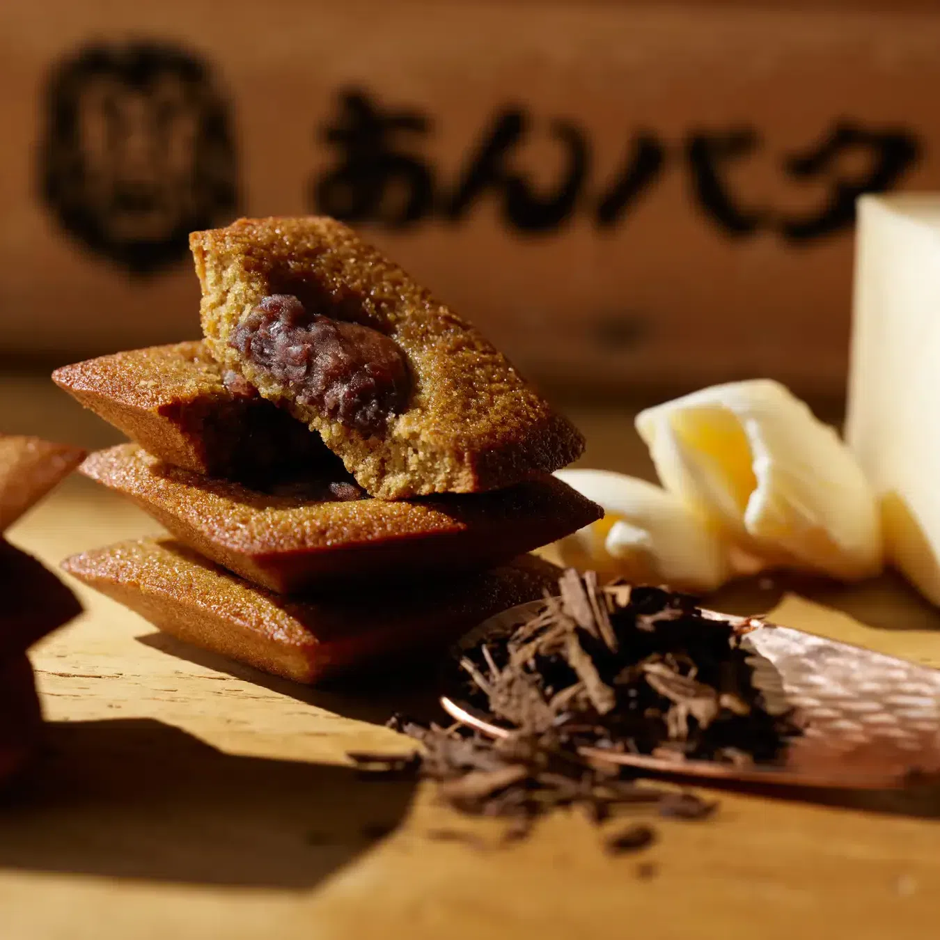 Okada's Carefully Crafted French-style Financiers with Hojicha Butter Flavor 6 1 กล่อง