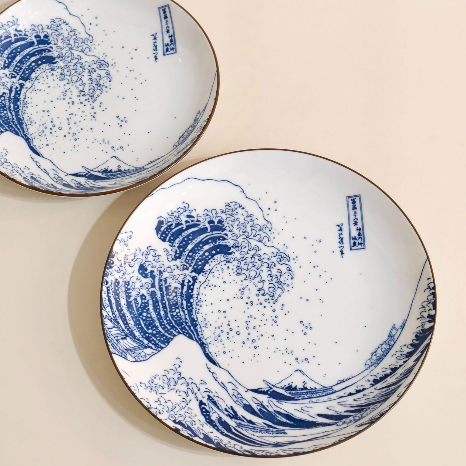 Japan Medium Round Plate - Kanagawa 1 count
