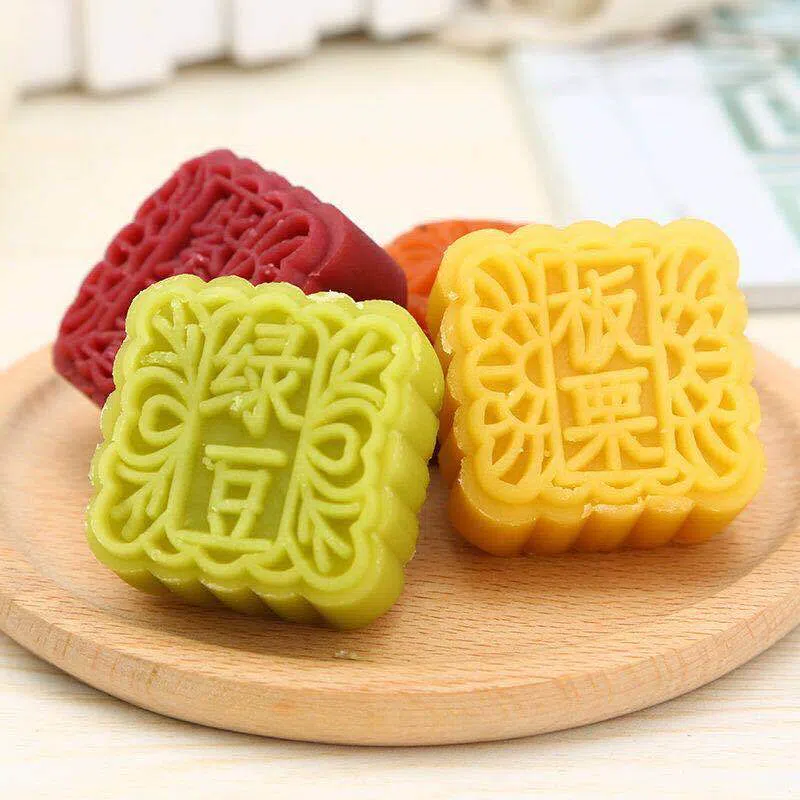 Traditional old-fashioned handmade pastry [mung beans, chestnuts, red beans] mixed 500g*1 box 500 กรัม