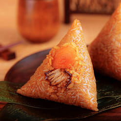 Z4 Salted egg yolk pork belly zongzi 4 count