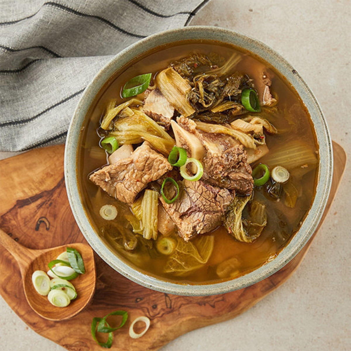 Frozen Dried Cabbage Short Rib Soup 40 oz