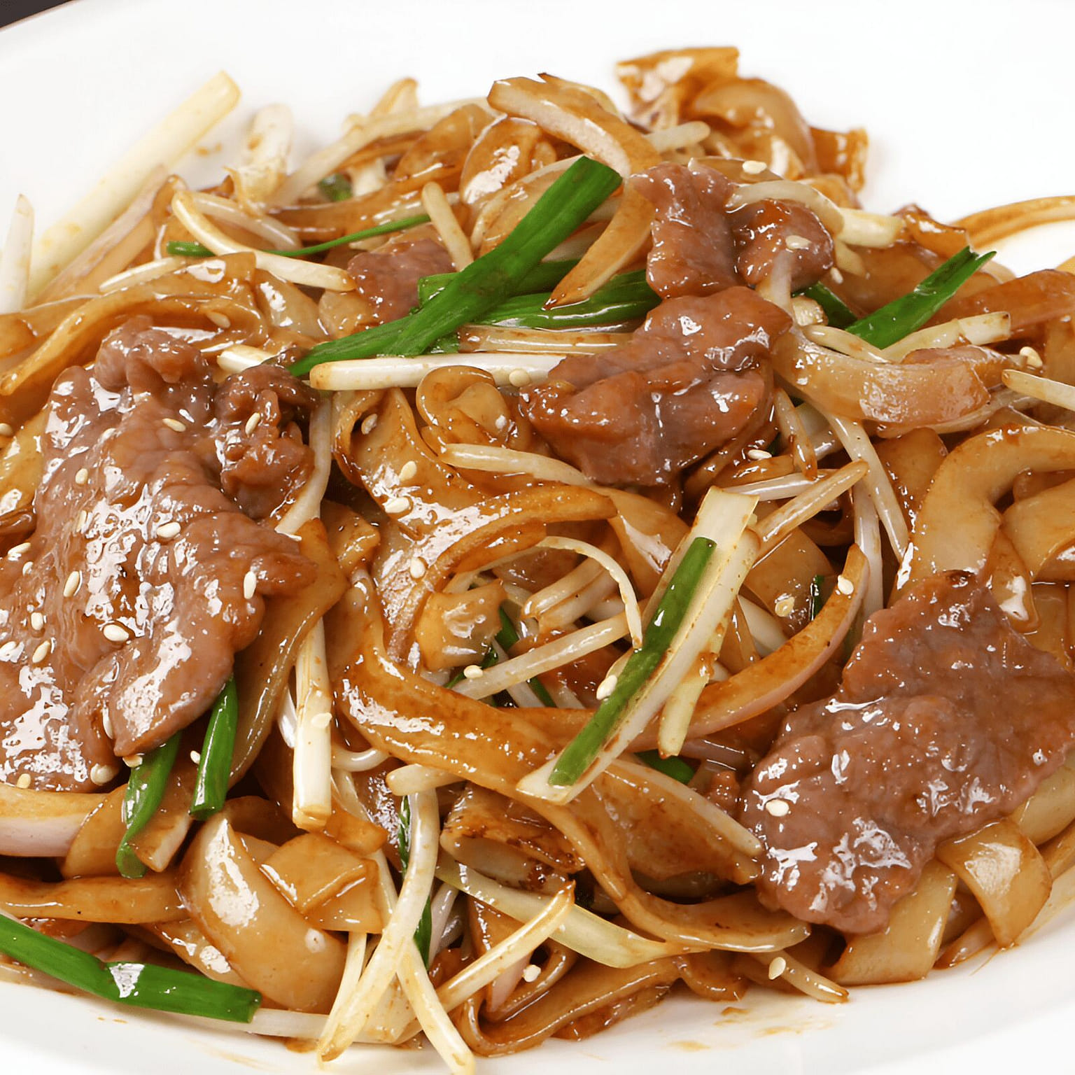 Fried Rice Noodle & Beef w. Soy Sauce 20oz 1 개