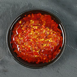 Huang Mingji chili sauce, garlic paste, chili pepper 200 g