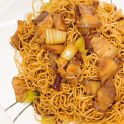 Steamed Noodle With Pork & Celery 1 each