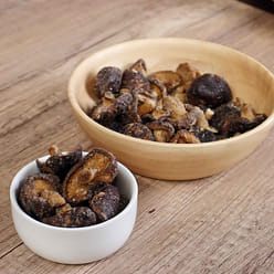 Royal Seafood USA Shiitake Mushroom Crisps -Lightly Cooked and Seasoned 4 oz