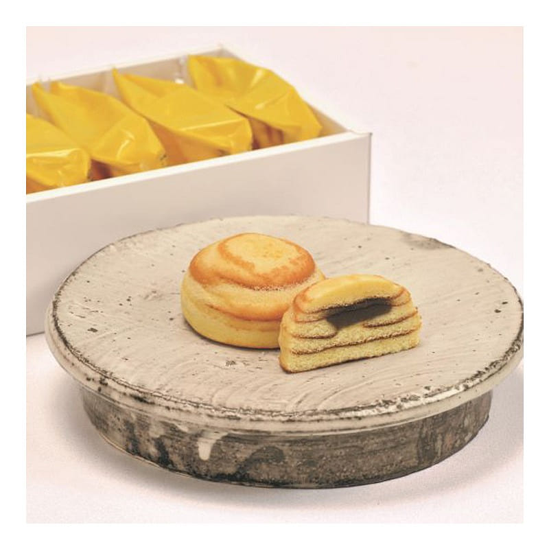 Yamadaya Manju Domekuchen Red Bean Flavor Baumkuchen 355g 5 pcs 1 box