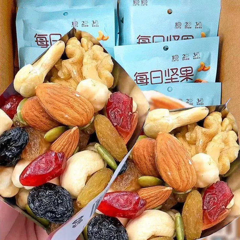 每日堅果乾果混合堅果零食 (八種堅果搭配)共10袋 100 克
