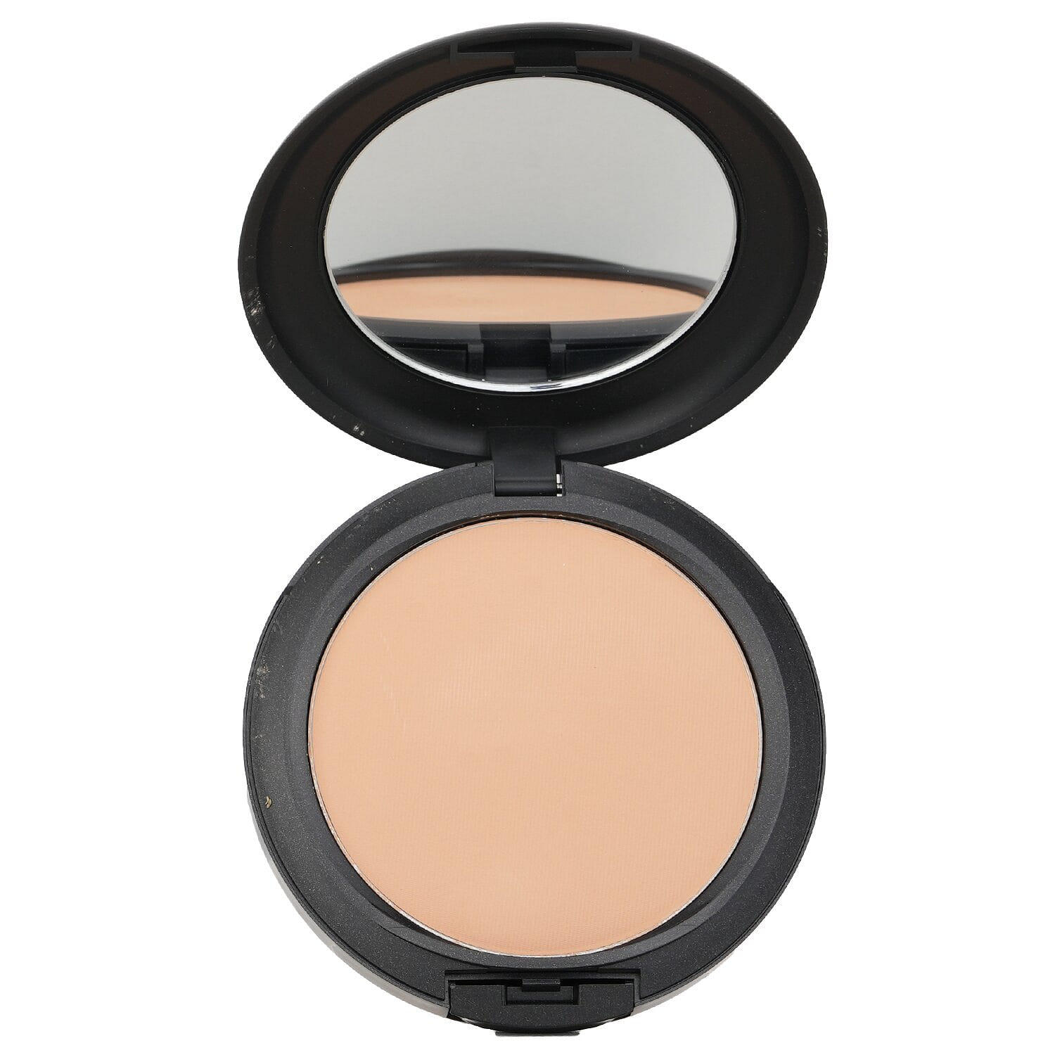 MAC Professional foundation powder - C4.5 15 กรัม