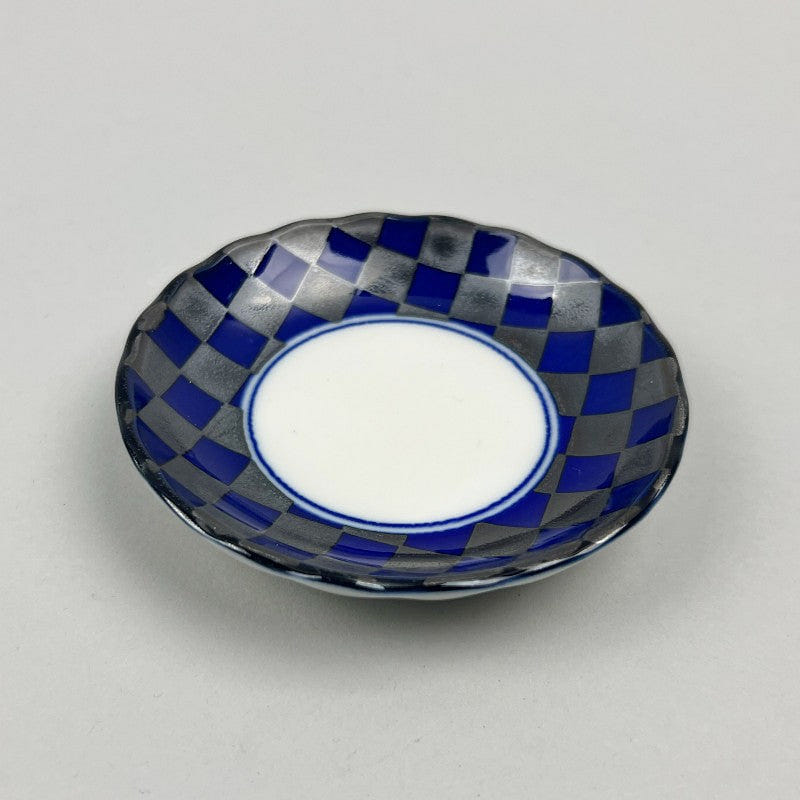 Made-in-Japan Ichimatsu Silver and Navy Checker Soy Sauce Plate 3.8" dia. 1 phần