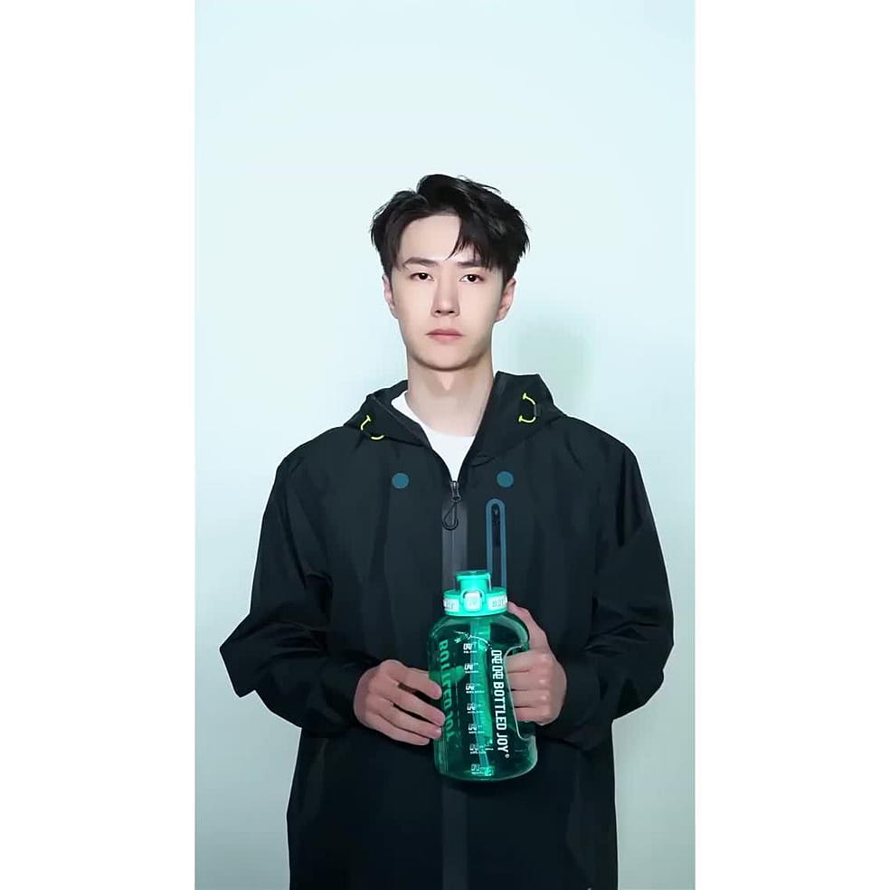 王一博 代言 正規店 コラボ吨吨杯 水筒　ボトル900ml 確認用1 王一博 代言 正規店 コラボ吨吨杯 水筒 ボトル900ml 確認用1