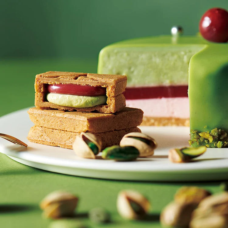 Get Japan Tokyo Station PRESS BUTTER SAND Pistachio Cherry