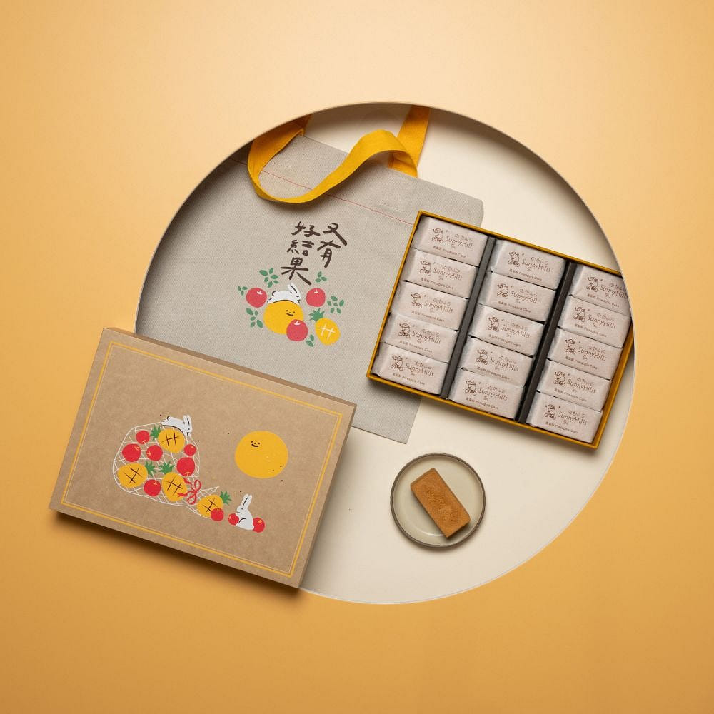 Pineapple Cake Gift Box (15pcs) 750 g