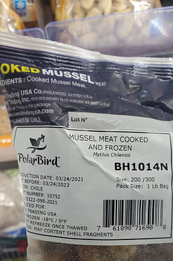 Polar Bird Chile Cooked Mussel Meat, Frozen 1 lb
