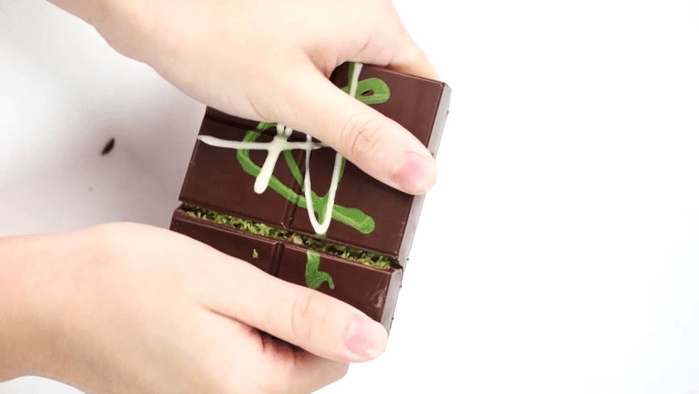 Evae ドバイチョコレート サクサクピスタチオ入り 170 グラム - Weee!