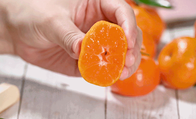 橘香浓郁！南丰蜜桔新鲜下树，果肉鲜嫩多汁，入口即化|橘子|南丰蜜桔_新浪新闻