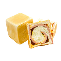 Oh Oh Cubie Artisanal Bread (Sesame Macha, Ham Chz, Taro Mochi and Oreo Cocoa) 400 g