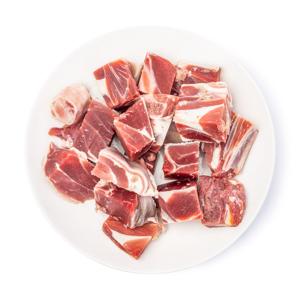 Cubos de Chivo con Hueso y Piel 2 libra(s)
