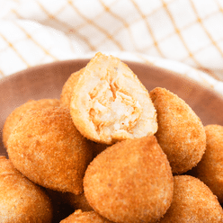 Mr. Eats Chicken with Spreadable Cheese Catupiry Croquette 300 g