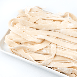 Wyzen Wheat Chow Fun (flat noodle) 453 g