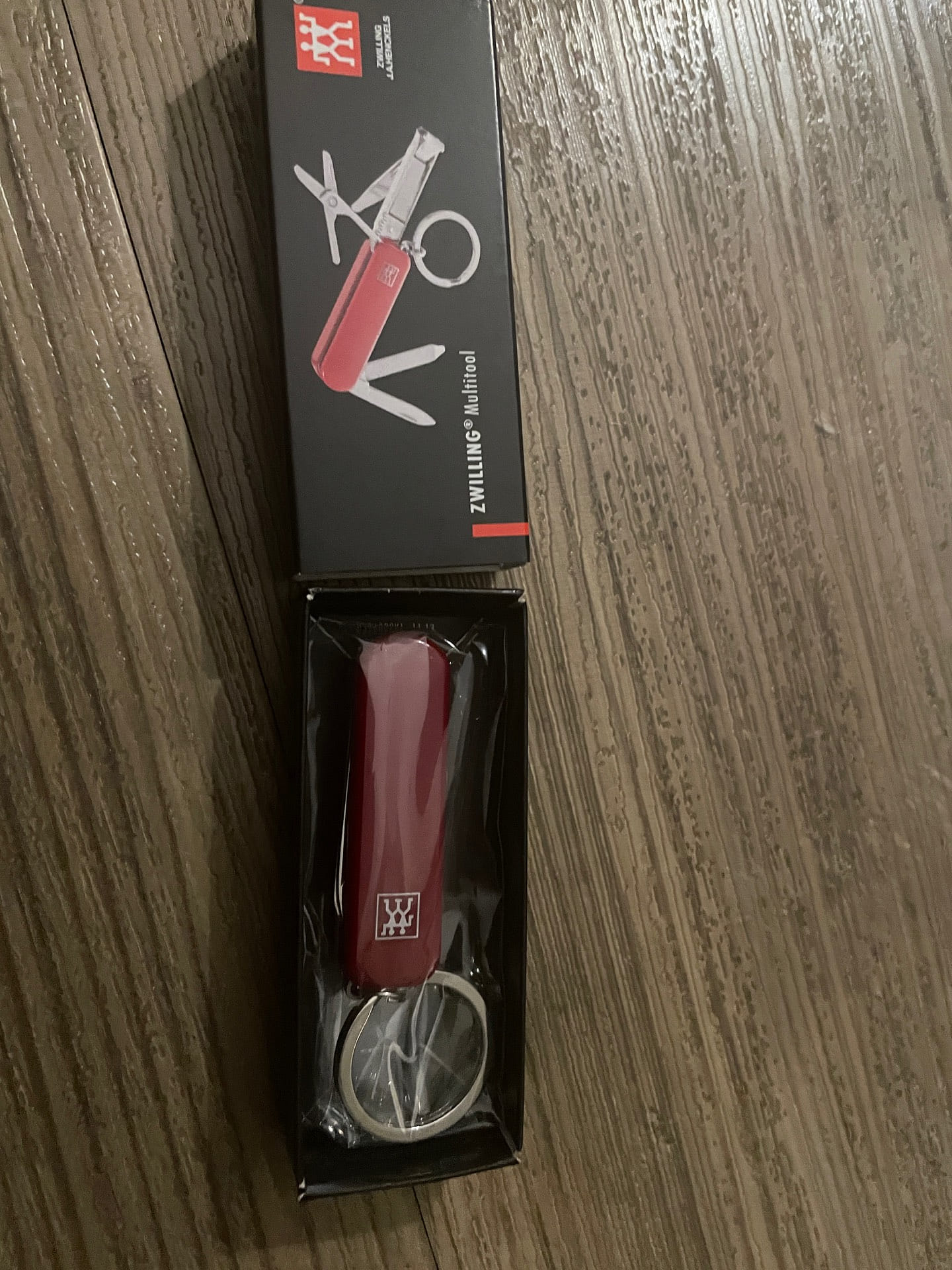 Zwilling マルチツール 爪切り ハサミ レッド - Weee!