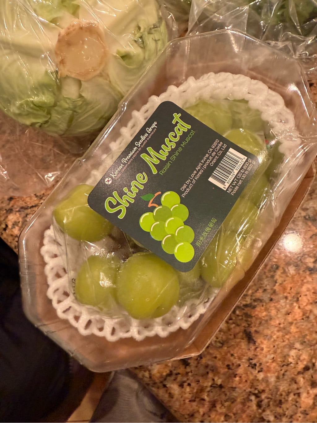 韓国 CROSIN 40K shine muscat Get Korean Shine Muscat Grape 1.32 lb Delivered | Weee! Asian Market