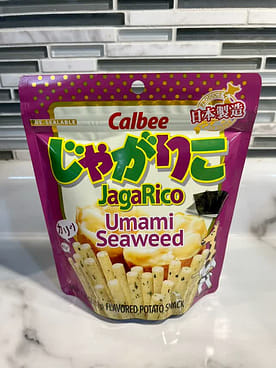 じゃがりこページ カルビー じゃがりこ うまみ海苔味 52 グラム - Weee!