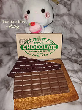 日本直送」ロイズ・アーモンド入り板チョコレート 125g箱入り