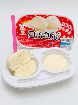 Get Lotte JP Yukimi Daifuku 2pcs 94 ml Delivered | Weee! Asian Market