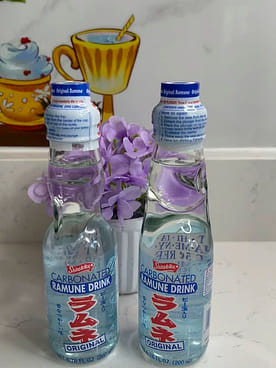ビー玉入り ラムネ オリジナル 200 ml(ミリリットル) - Weee!
