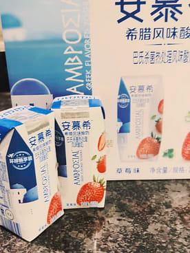 AMX Ambrosial ヨーグルト ストロベリー味12パック入 7.23 oz*12